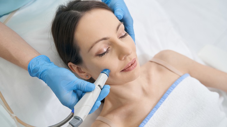 HydraFacial