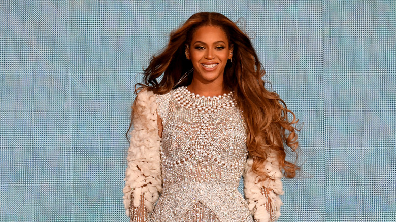 Beyonce smiles on stage