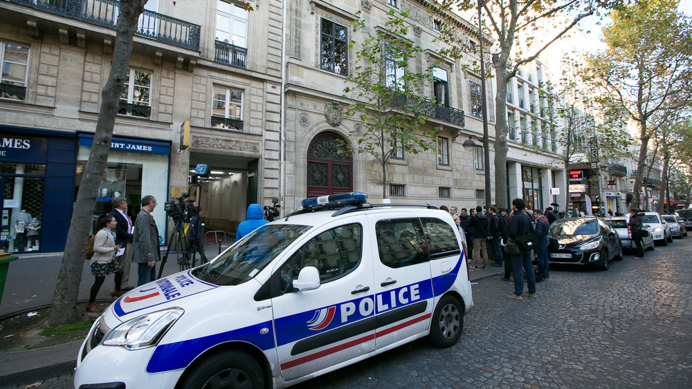 Police at Hotel des Pourtales