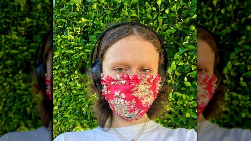 Ella Emhoff wearing a mask