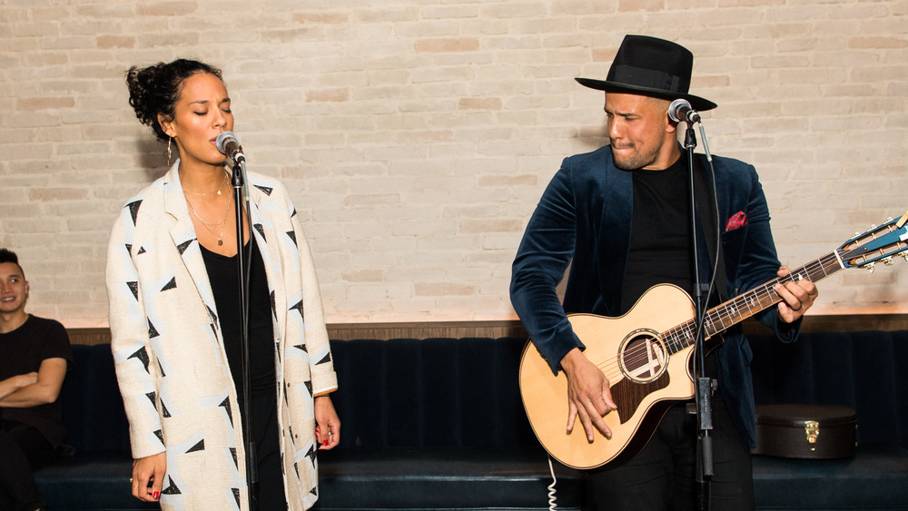 Amanda Sudano and Abner Ramirez performing