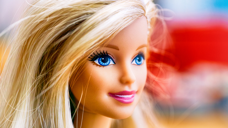 Unfair Comparisons: Dream Date Barbie – Crazy Doll Lady