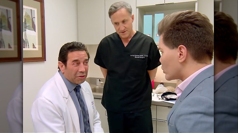 Botched doctors talking with a patient