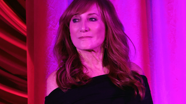 Patti Scialfa in purple light