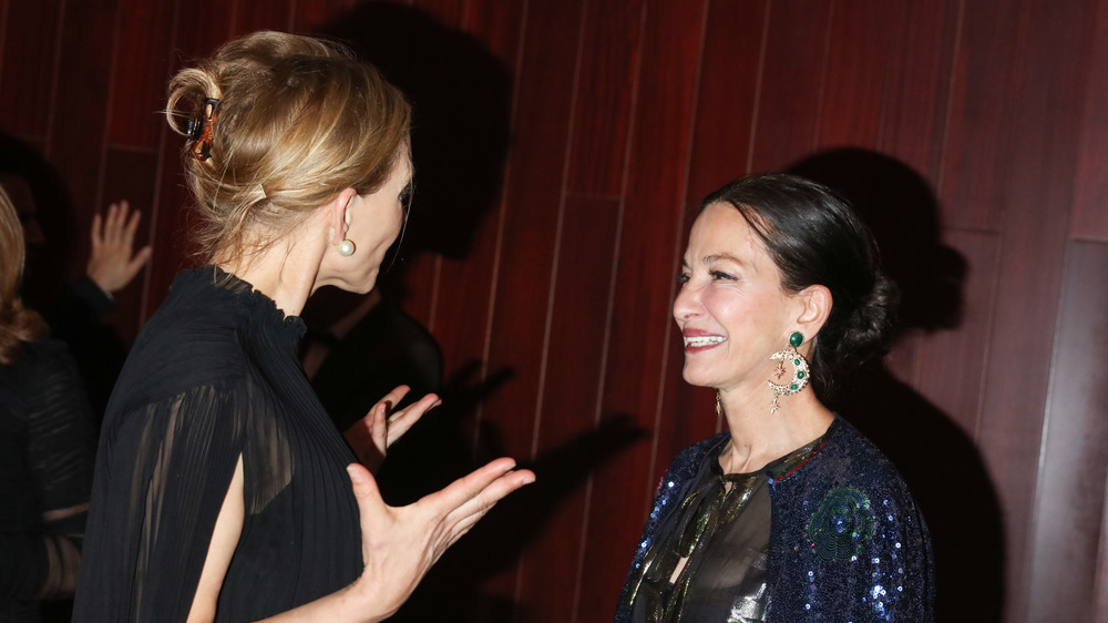 Cynthia Rowley in conversation with a woman