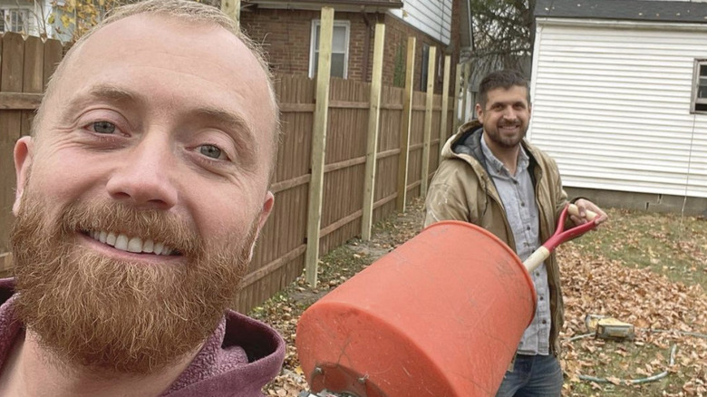 Keith Bynum and Evan Thomas selfie outside