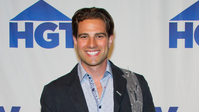 Scott McGillivray smiling