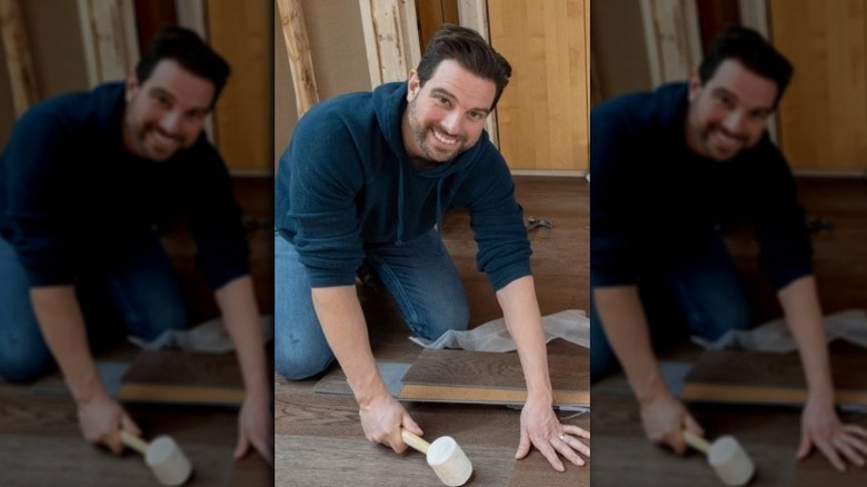 Scott McGillivray working