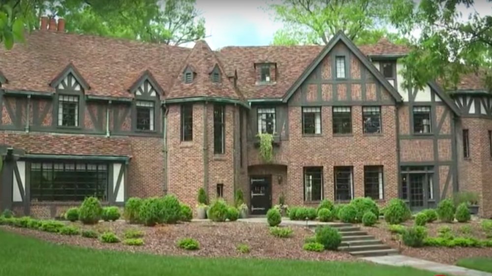 Hoarders' Greensboro mansion