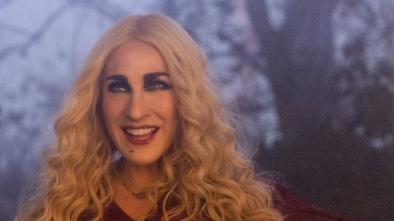 Sarah Jessica Parker in a scene from Hocus Pocus