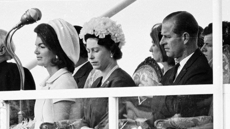 Jackie Kennedy Onassis and Queen Elizabeth