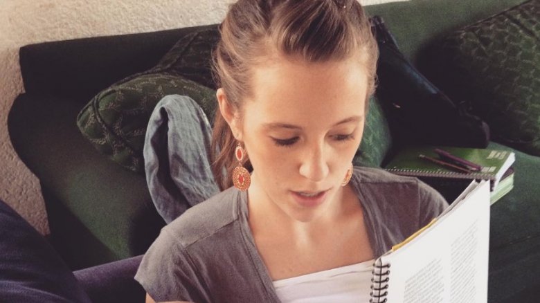 Jill Duggar reading a book