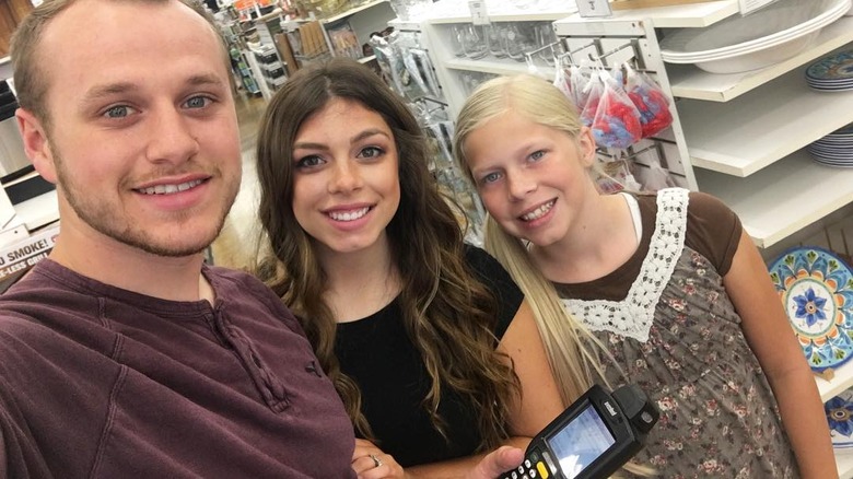 Josiah and Lauren Duggar registering for their wedding