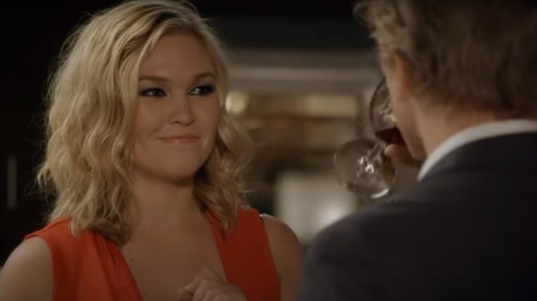 Julia Stiles smiling red dress