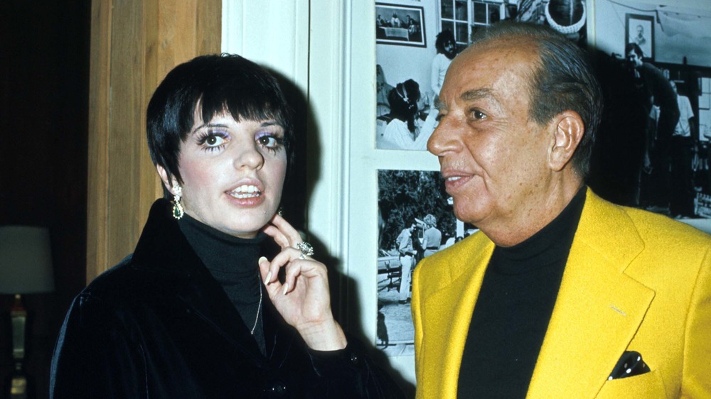 Liza Minnelli standing with Vincente Minnelli