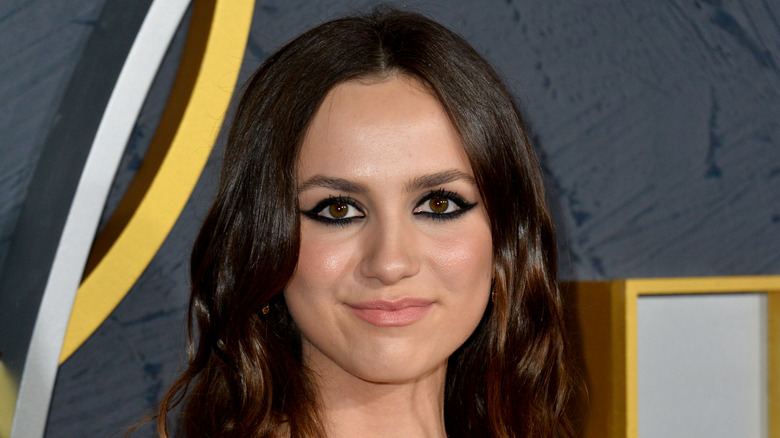 Maude Apatow wearing dark eye makeup