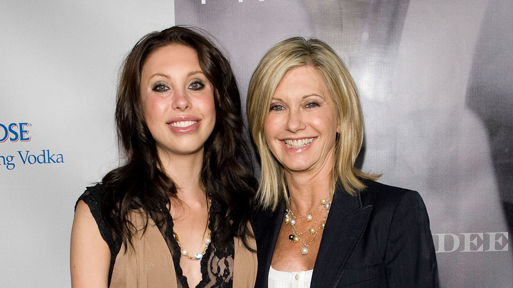 Chloe Lattanzi, Olivia Newton-John