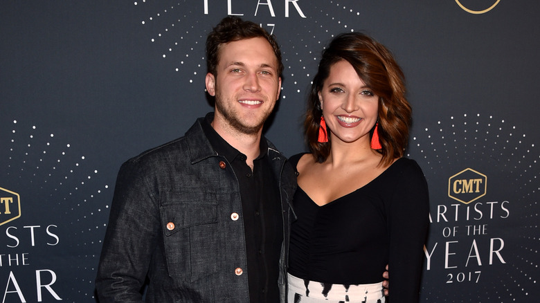 Phillip Phillips posing with his wife Hannah 