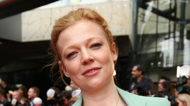 Sarah Snook on the red carpet