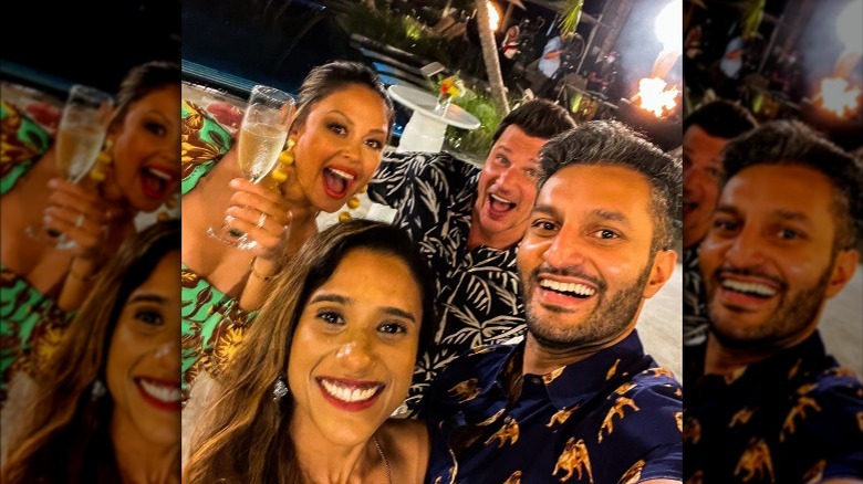 Deepti Vempati and Shake Chatterjee taking a selfie with Vanessa Lachey and Nick Lachey