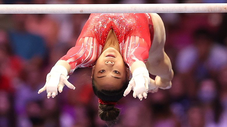 Sunisa Lee on uneven bars