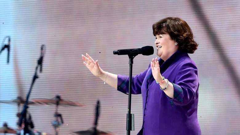 Susan Boyle performance purple