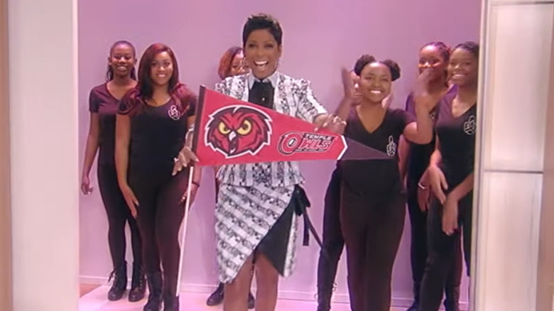 Tamron Hall, Temple dance team