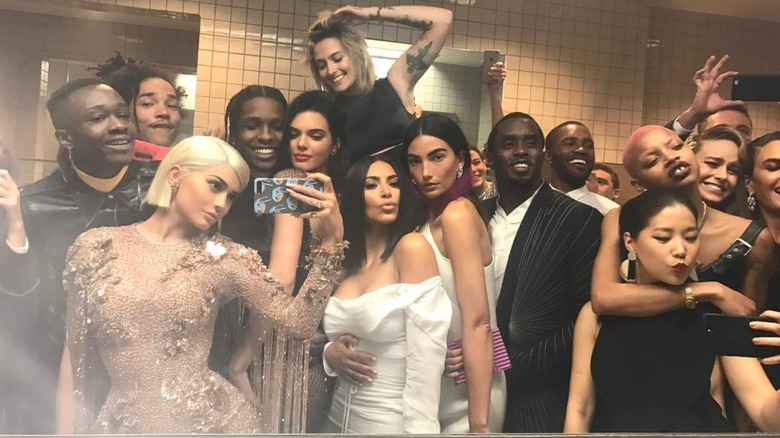 2017 Met Gala bathroom selfie