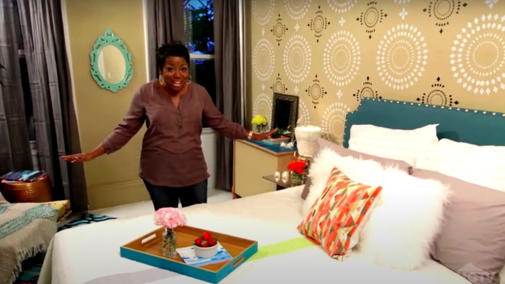 Tiffany Brooks in a DIY clip for HGTV