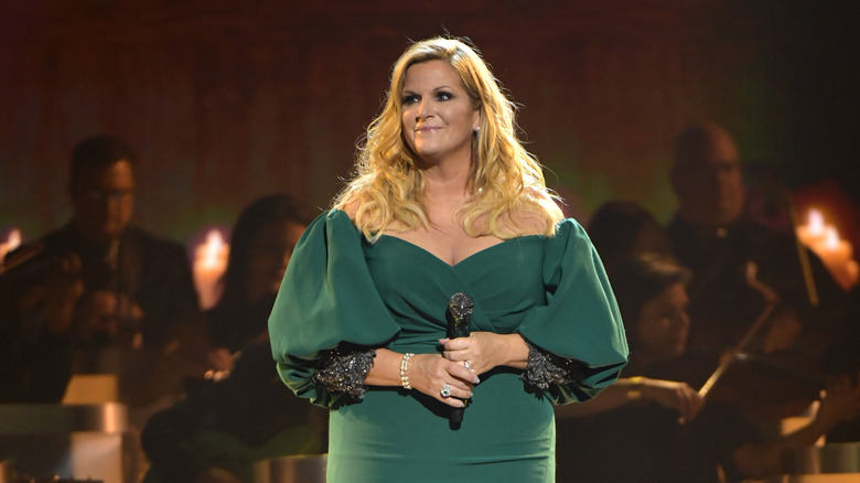 Trisha Yearwood wearing green