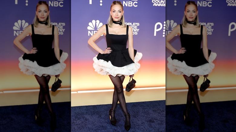 MacKenzie Porter posing