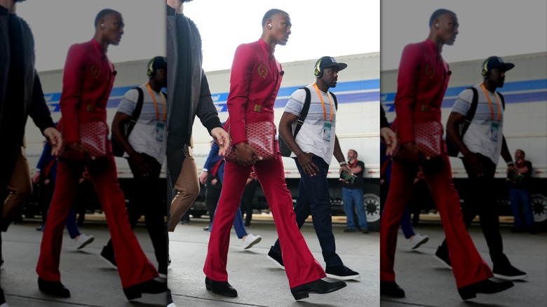 DeVonta Smith walking