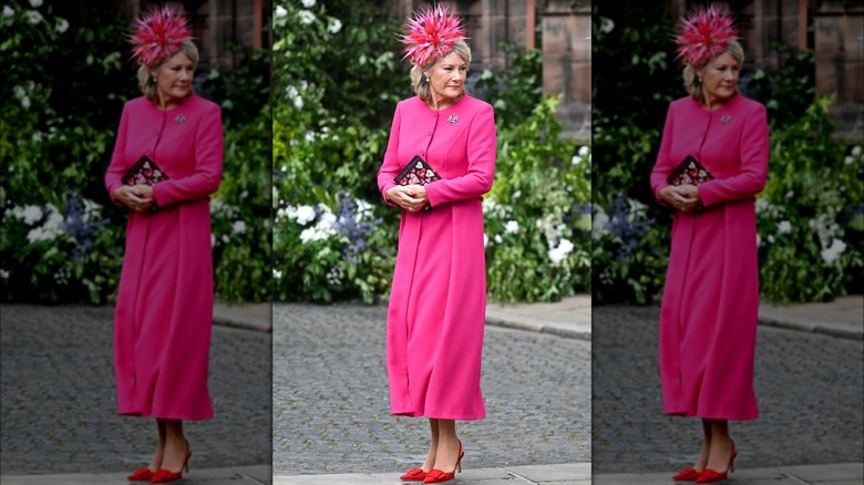 The duchess in spiky hat and red shoes