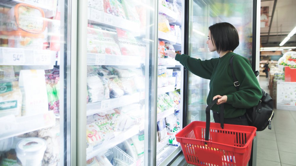 Frozen food aisle 