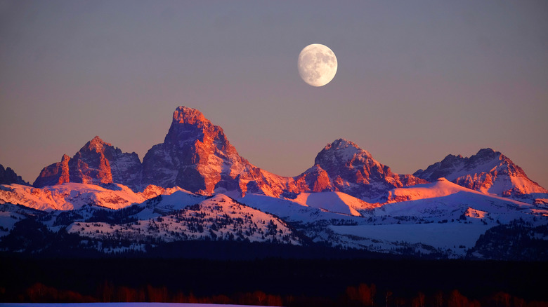 Moon over the mountains