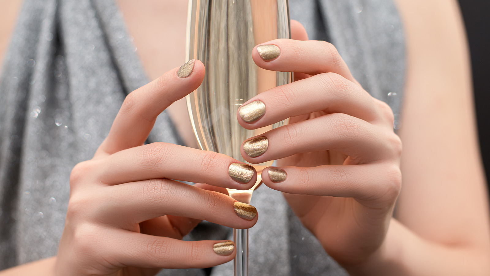 Gold Nails: A Luxe Touch to Your Style, by Nailkicks