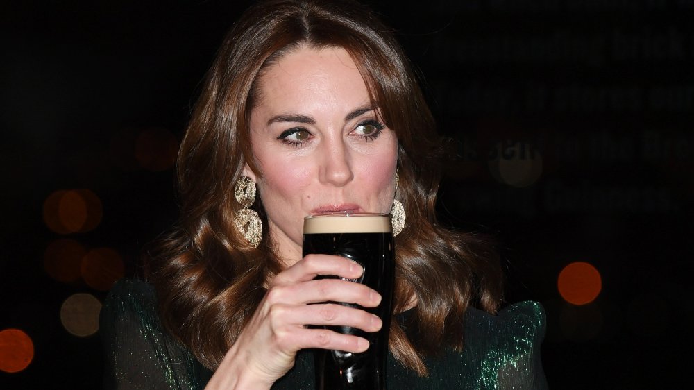 Kate Middleton drinks Guinness 