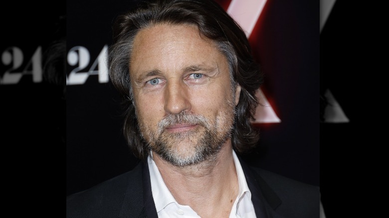 Martin Henderson grinning