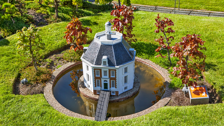 Drakensteyn Castle in the Netherlands