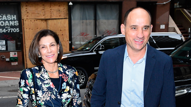 Hilary Farr, David Visentin smiling in NYC