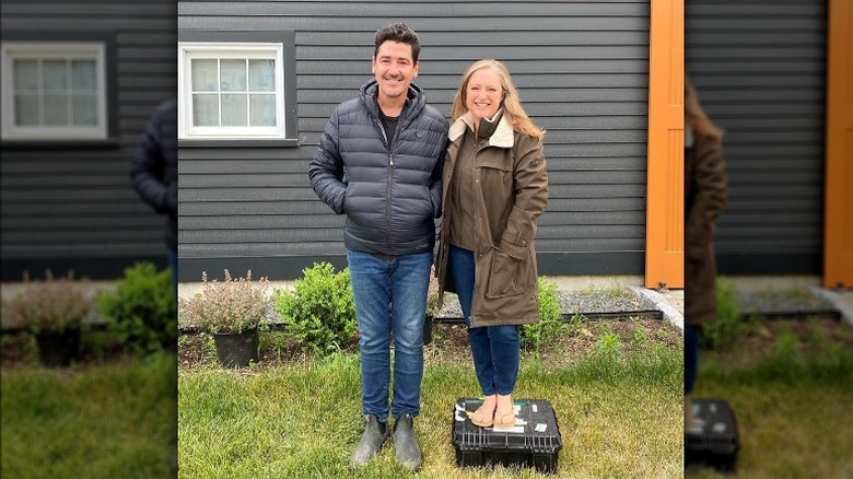 Jonathan Knight, Kristina Crestin smiling