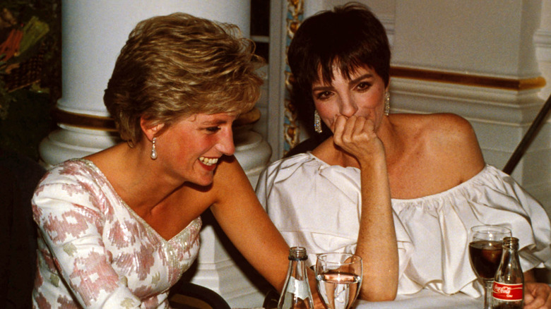 Diana and Liza Minnelli laughing 