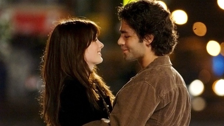 Anne Hathaway and Adrian Grenier in The Devil Wears Prada