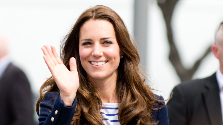 Kate Middleton waving to a crowd