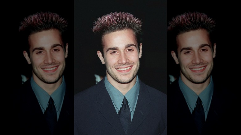 Freddie Prinze Jr. smiling