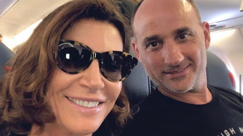 Hilary Farr and David Visentin on airplane