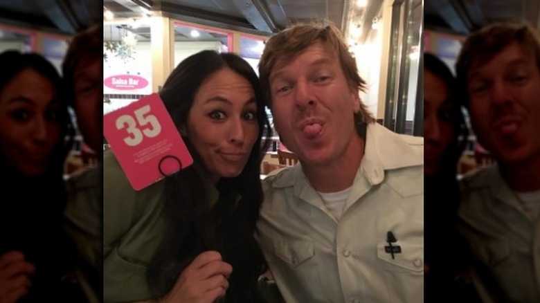 Chip and Joanna Gaines at a restaurant