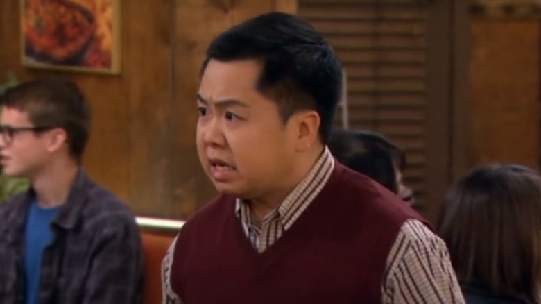 Han on "2 Broke Girls"