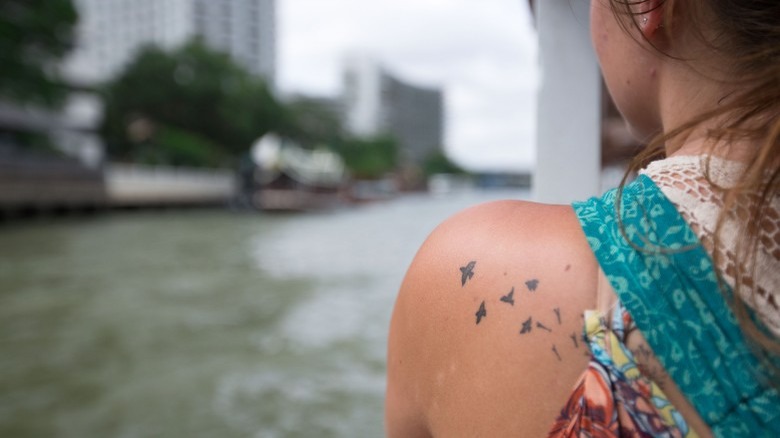 shoulder tattoo birds