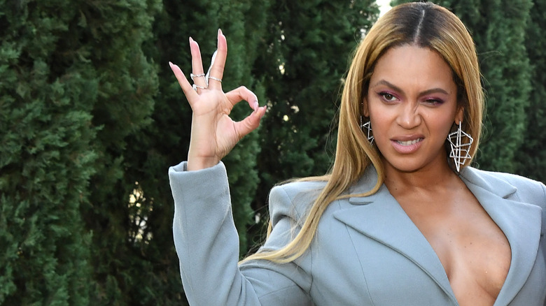 Beyoncé posing at the Roc Nation Brunch